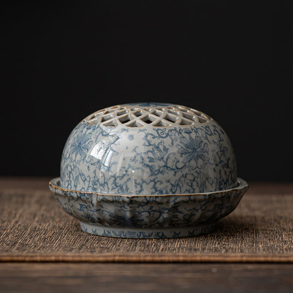 Exquisite Interlocking Branch Blue and White Porcelain Incense Burner.